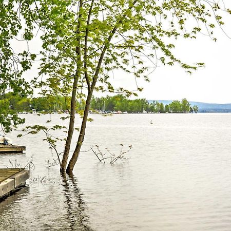 Mayfield Home With Private Dock On Lake Sacandaga! Broadalbin Extérieur photo